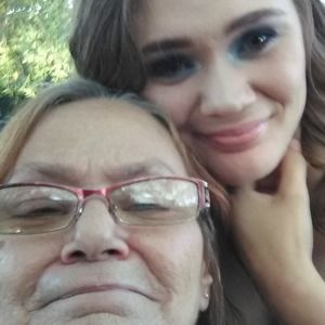 Meet your Posher, Betty